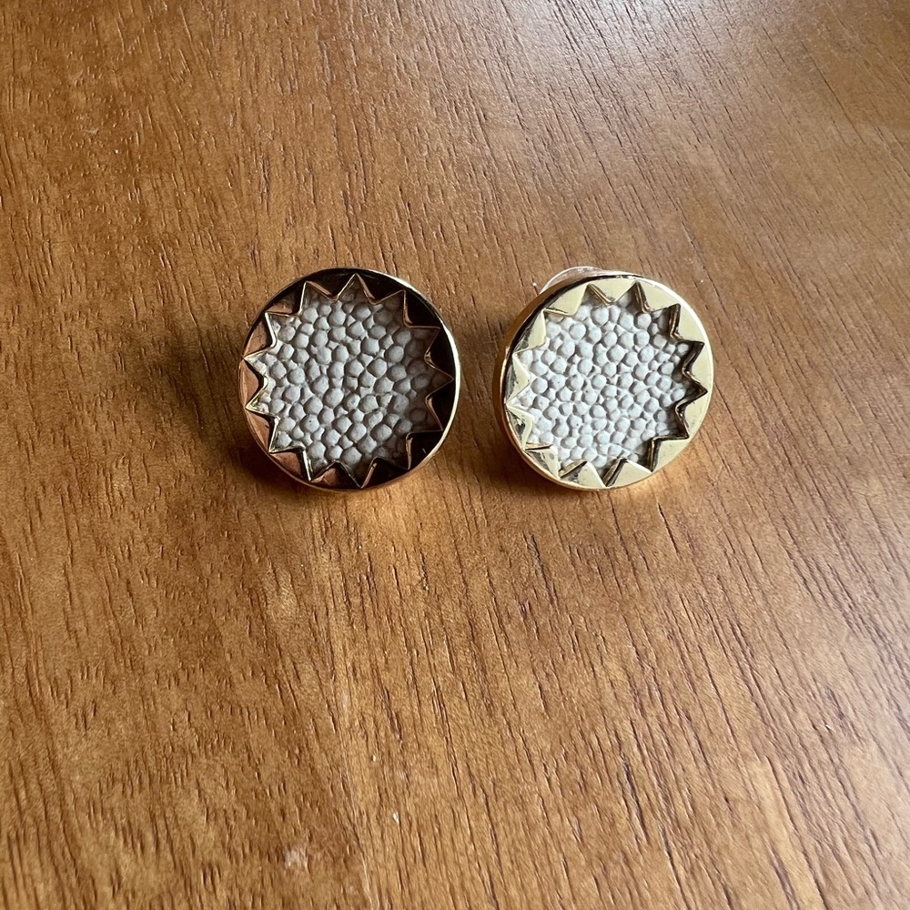 House of Harlow 1960 White Sand Sunburst Stud Earrings